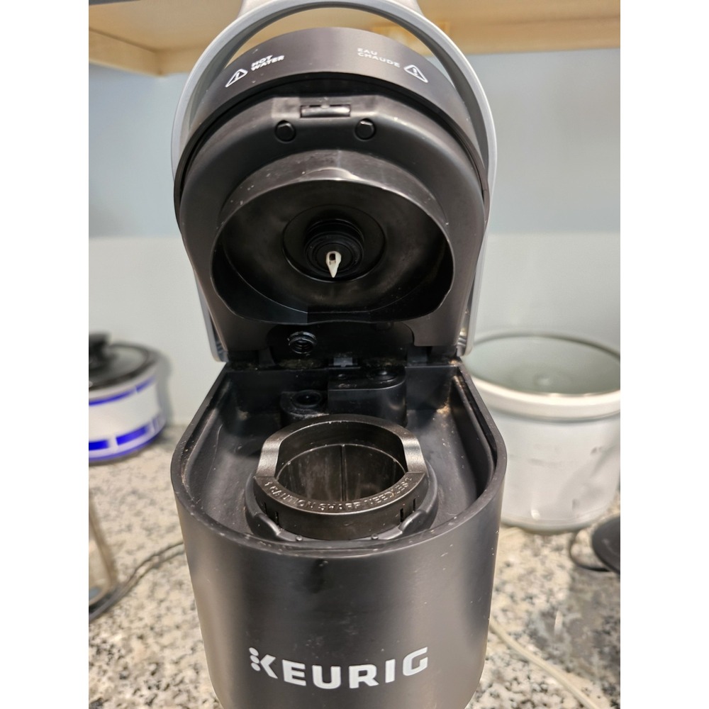 Keurig K-Slim Single Serve K-Cup Pod Coffee Maker Black 46oz Reservoir 121321 - Picture 4 of 5